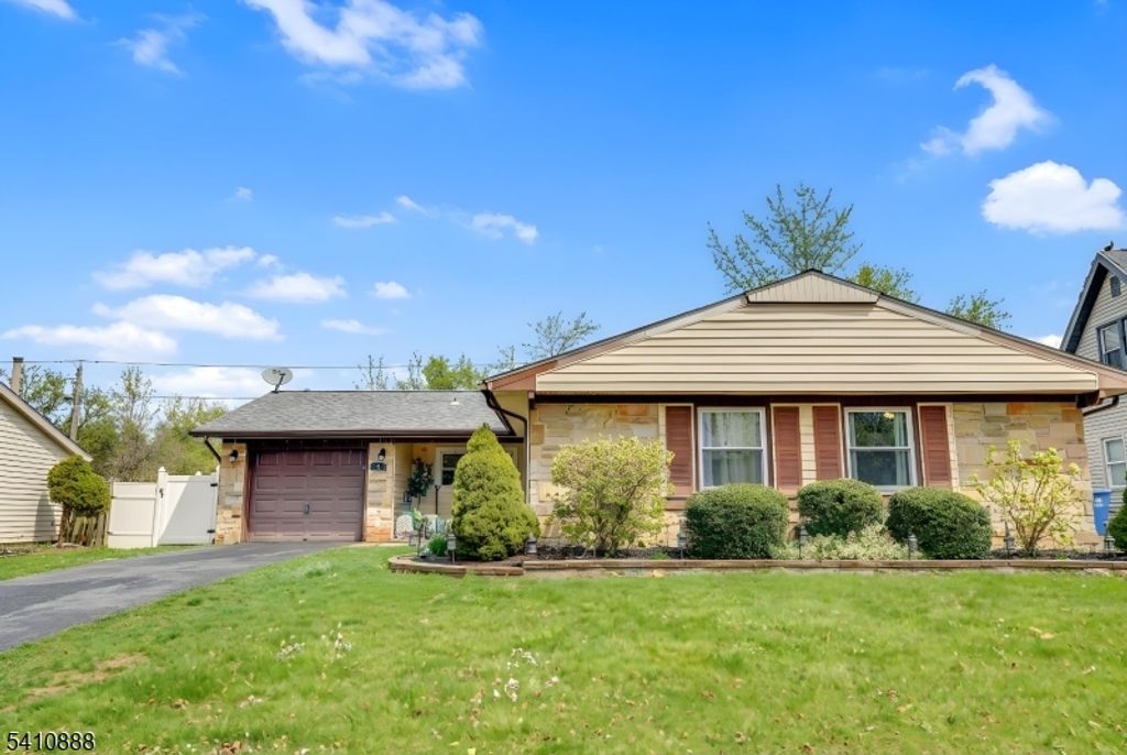30 General Ln, Willingboro Twp., NJ 08046