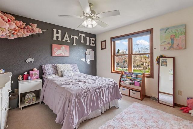 W227N2540 Meadowood LANE, Waukesha, WI 53186