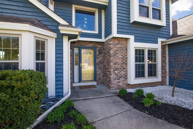 W227N2540 Meadowood LANE, Waukesha, WI 53186