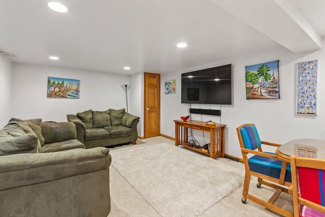 W227N2540 Meadowood LANE, Waukesha, WI 53186