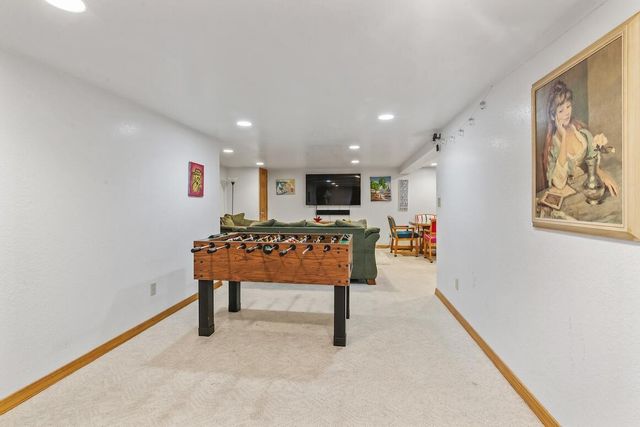 W227N2540 Meadowood LANE, Waukesha, WI 53186