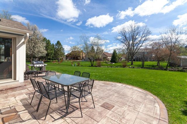 W227N2540 Meadowood LANE, Waukesha, WI 53186