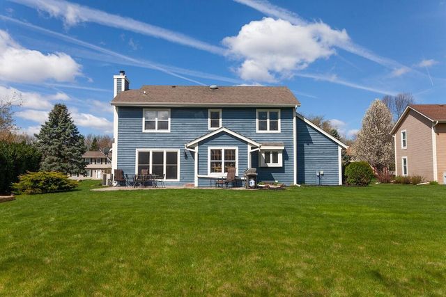 W227N2540 Meadowood LANE, Waukesha, WI 53186