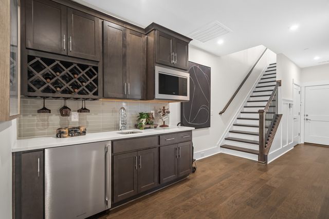 2105 Conductor Ln, Thompsons Station, TN 37179