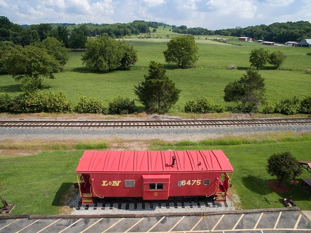 2105 Conductor Ln, Thompsons Station, TN 37179