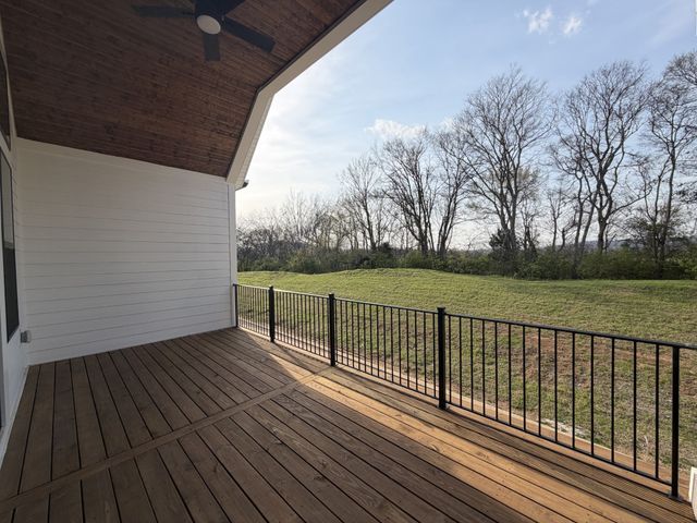 2105 Conductor Ln, Thompsons Station, TN 37179