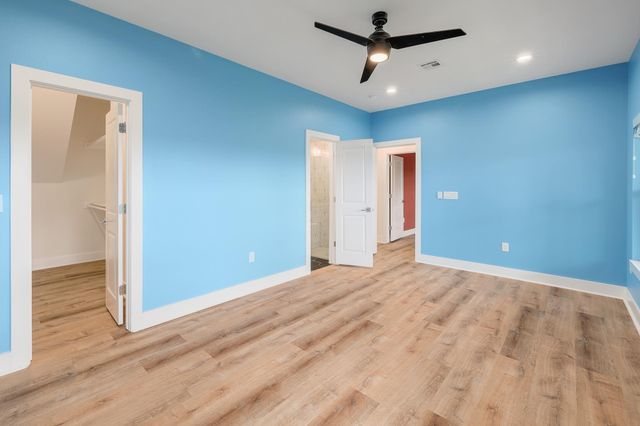 18716 W Lakeview DR, Jonestown, TX 78645