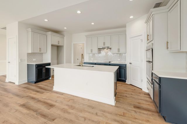 18716 W Lakeview DR, Jonestown, TX 78645