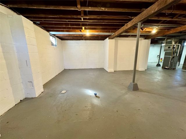 1918 W 38TH Street, Erie, PA 16508