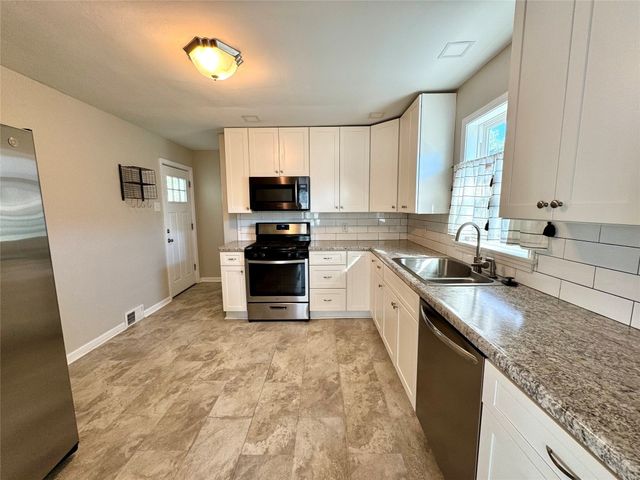 1918 W 38TH Street, Erie, PA 16508