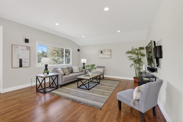 982 Starflower Court, Sunnyvale, CA 94086