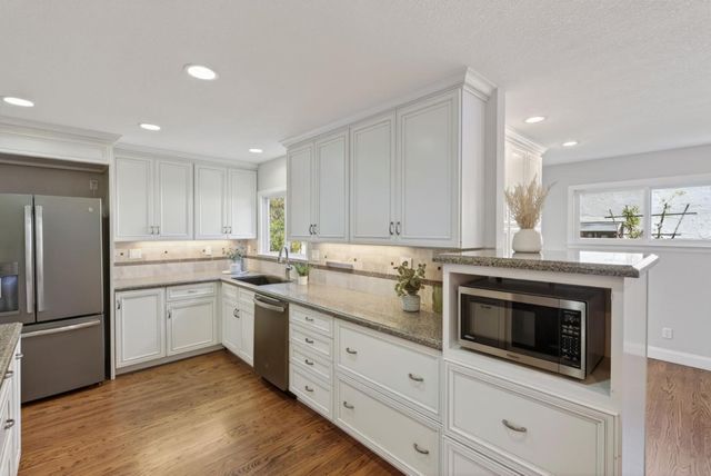 982 Starflower Court, Sunnyvale, CA 94086