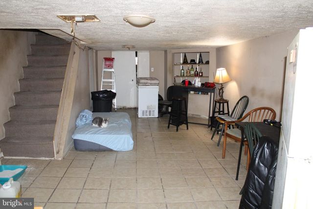 6138 GRAYS AVE, Philadelphia, PA 19142