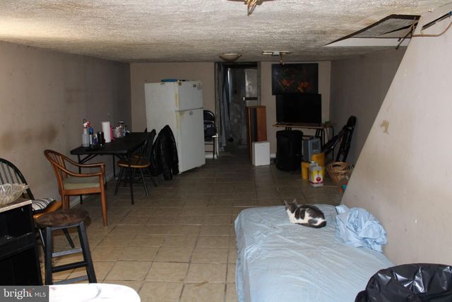 6138 GRAYS AVE, Philadelphia, PA 19142