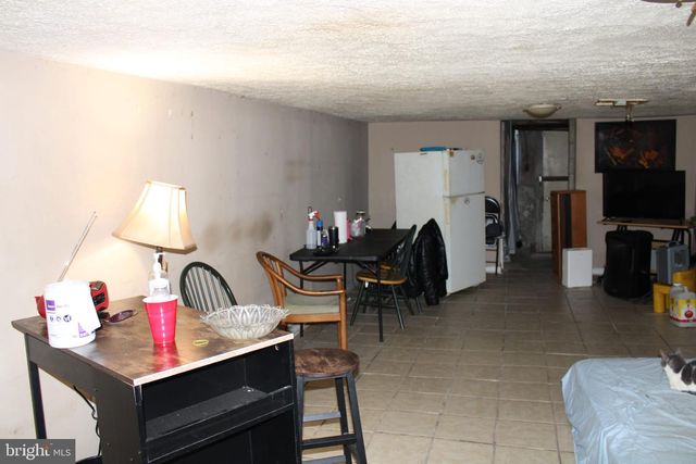 6138 GRAYS AVE, Philadelphia, PA 19142