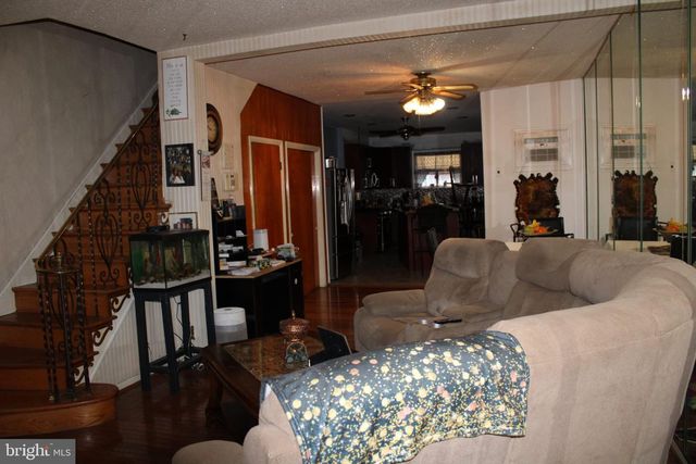 6138 GRAYS AVE, Philadelphia, PA 19142