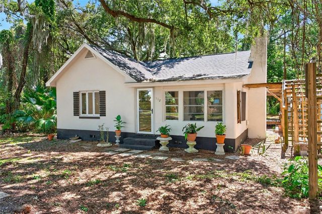 112 N LAKE AVENUE, Leesburg, FL 34748