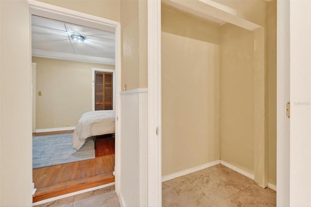 112 N LAKE AVENUE, Leesburg, FL 34748