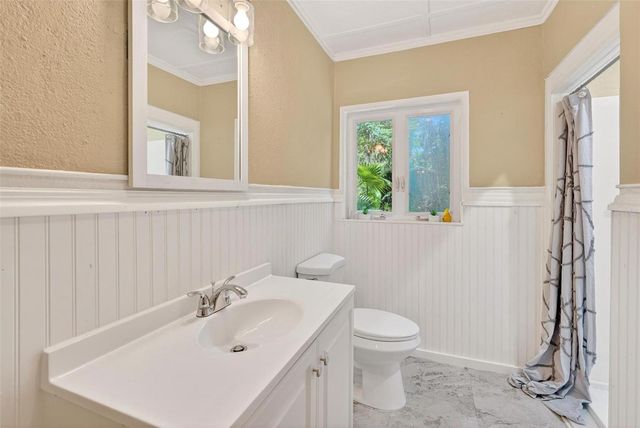 112 N LAKE AVENUE, Leesburg, FL 34748