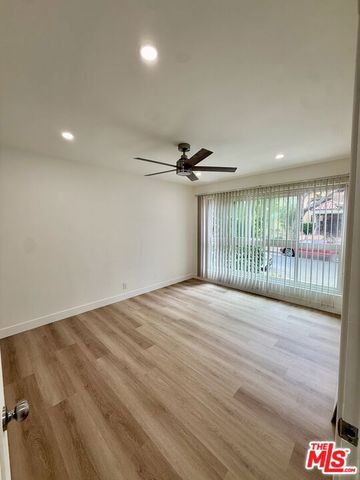 1045 N Edinburgh Avenue, Los Angeles, CA 90046