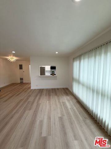 1045 N Edinburgh Avenue, Los Angeles, CA 90046