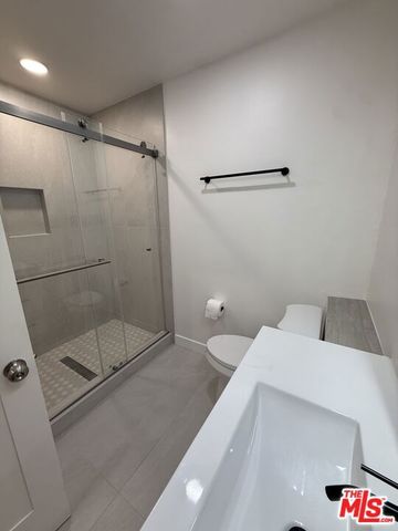 1045 N Edinburgh Avenue, Los Angeles, CA 90046