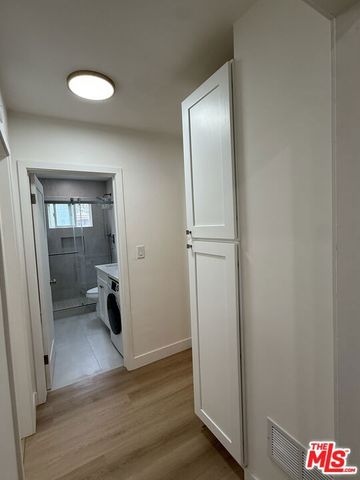 1045 N Edinburgh Avenue, Los Angeles, CA 90046
