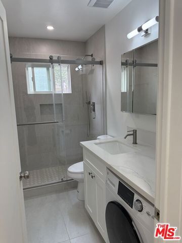 1045 N Edinburgh Avenue, Los Angeles, CA 90046