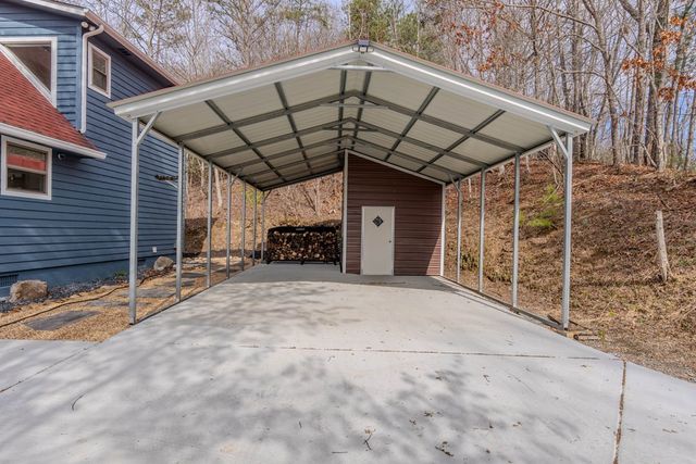 355 Up The Creek Trail, Hayesville, NC 28904