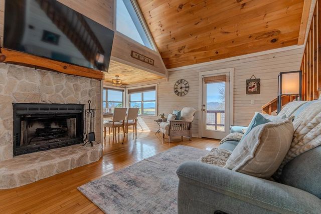 355 Up The Creek Trail, Hayesville, NC 28904