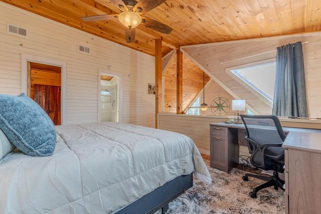 355 Up The Creek Trail, Hayesville, NC 28904