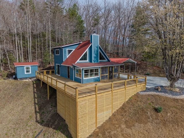 355 Up The Creek Trail, Hayesville, NC 28904