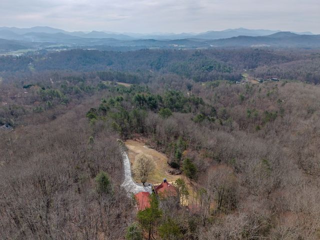355 Up The Creek Trail, Hayesville, NC 28904