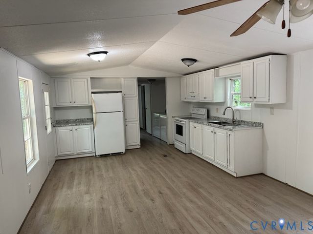 27413 Flank Rd, North Dinwiddie, VA 23805