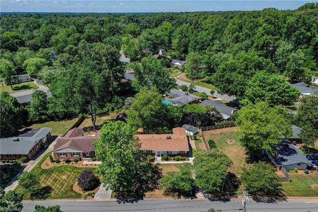 4921 Starmount Drive, Greensboro, NC 27410
