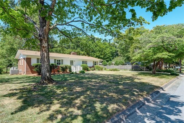 4921 Starmount Drive, Greensboro, NC 27410