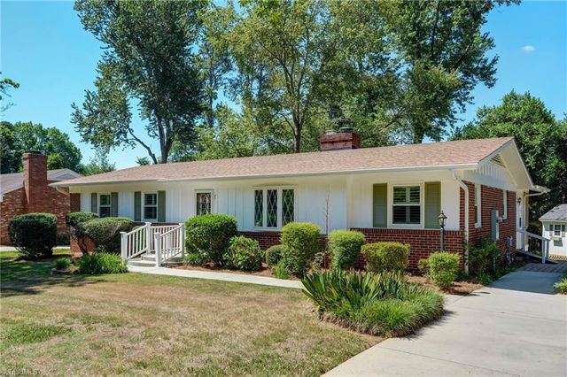 4921 Starmount Drive, Greensboro, NC 27410