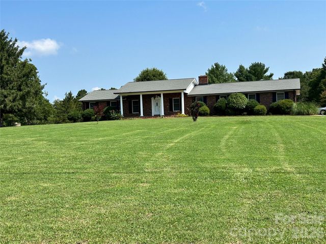 3040 E Maiden Road, Maiden, NC 28650