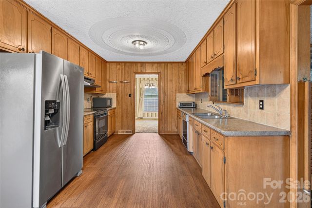 3040 E Maiden Road, Maiden, NC 28650