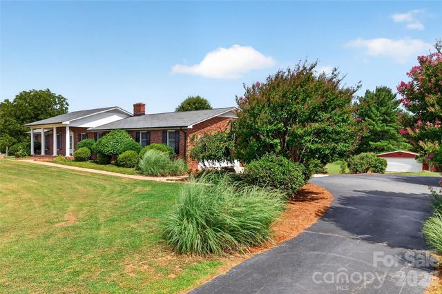 3040 E Maiden Road, Maiden, NC 28650
