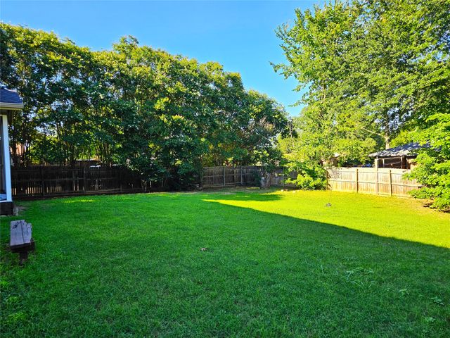 3926 White Oak Court, Flower Mound, TX 75028
