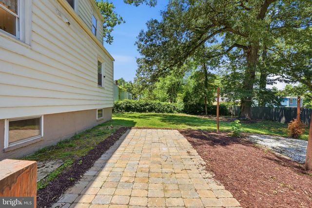 6704 BOXWOOD DR, Suitland, MD 20746
