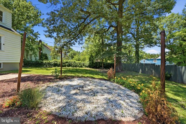 6704 BOXWOOD DR, Suitland, MD 20746