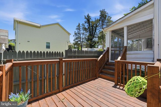6704 BOXWOOD DR, Suitland, MD 20746