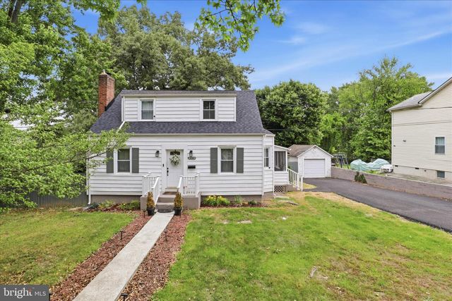 6704 BOXWOOD DR, Suitland, MD 20746