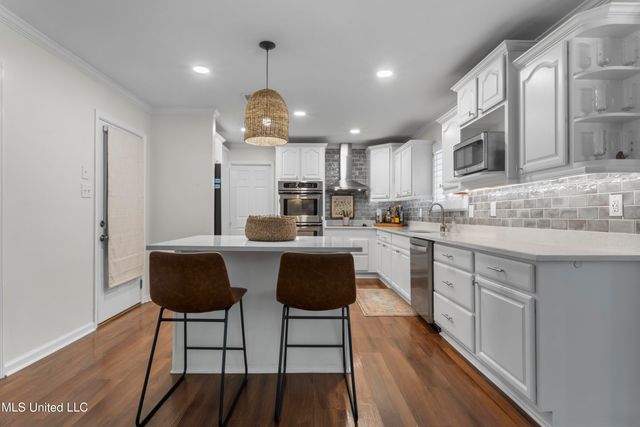13 Greenbriar Drive, Gulfport, MS 39507