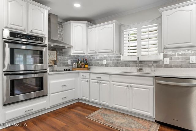 13 Greenbriar Drive, Gulfport, MS 39507