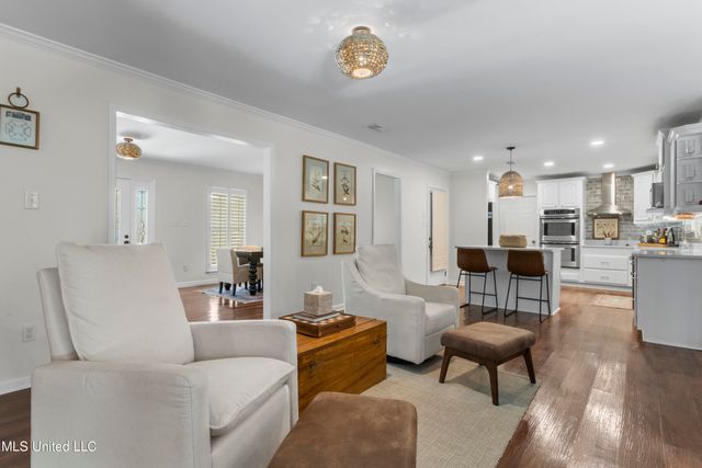 13 Greenbriar Drive, Gulfport, MS 39507