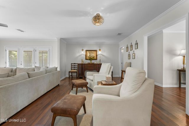 13 Greenbriar Drive, Gulfport, MS 39507