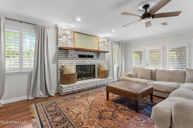 13 Greenbriar Drive, Gulfport, MS 39507